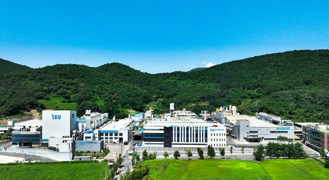 이수페타시스 사옥 전경  사진=이수페타시스