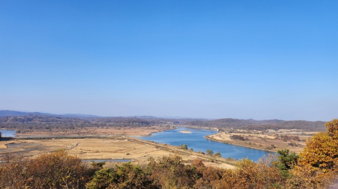 새를 보며 걷는 평화누리길, 백승훈 시인