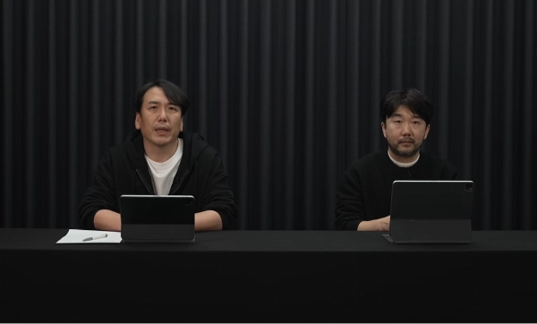 엔씨소프트의 소인섭 사업실장(왼쪽)과 김남준 아이온2 개발 PD가 19일 오후 3시 경 긴급 라이브 방송을 통해 이용자들에게 향후 개발 방향에 대해 설명하고 있다. 사진=엔씨소프트