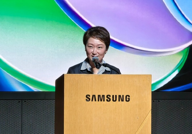 이언주 더불어민주당 최고위원이 20일 서울 서초구 삼성전자 서울 R&D캠퍼스에서 진행된 '2025 C랩 스타트업 데모데이'에서 축사를 하고 있다. 사진=장용석 기자