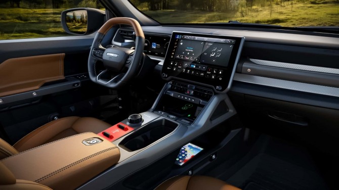 전기 오프로더 지프 리콘 인테리어 사진=지프