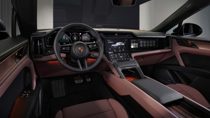 포르쉐 카이엔 일렉트릭 인테리어 사진=포르쉐