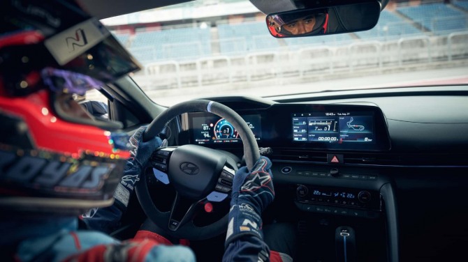 아반떼(현지명: 엘란트라) N 인테리어 사진=현대자동차