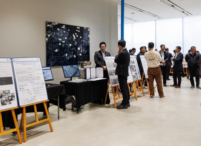 지난 21일 시연 부스를 통해 현장감을 높인 '2025 삼천리그룹 혁신한마당'.  사진=삼천리그룹