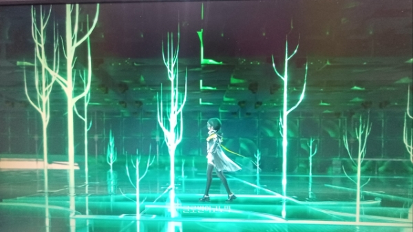 원작 명일방주와는 차원이 다른 기술 발전을 체감할 수 있는 홀로그램 공간의 모습. 사진=이원용 기자