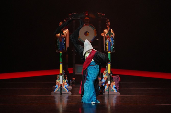 전통부문 최우수예술가 수상자 서영님의 '구고무(이숙향류)'