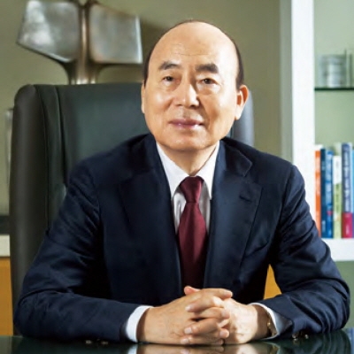 이봉관 서희건설 회장. 사진=서희건설 블로셔