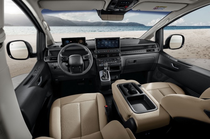 현대 스타리아 인테리어 사진=현대자동차