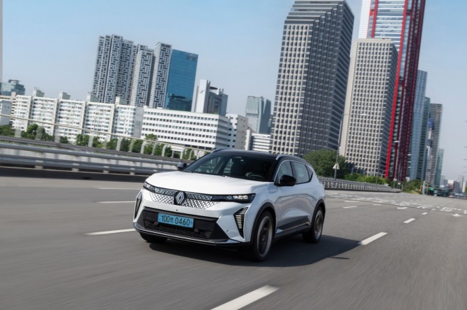 세닉 E-Tech 100% 일렉트릭(Scenic E-Tech 100% Electric). 사진=르노코리아