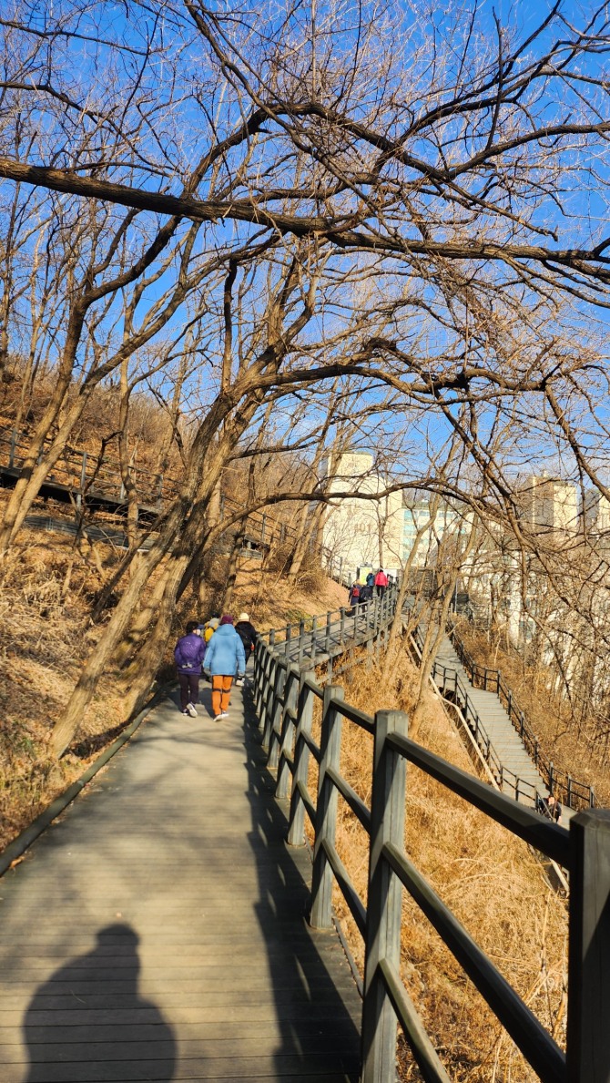 독립문에서 신촌까지 걷다, 백승훈 시인