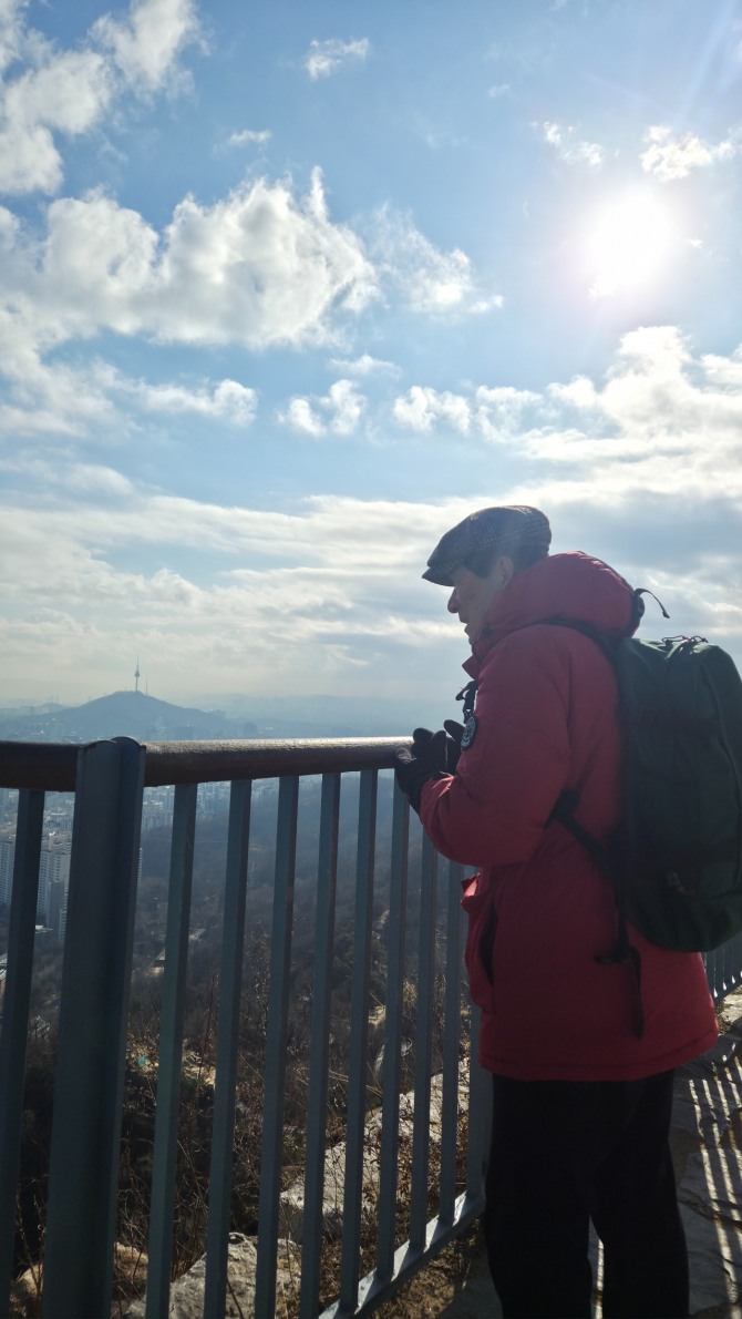 독립문에서 신촌까지 걷다, 백승훈 시인