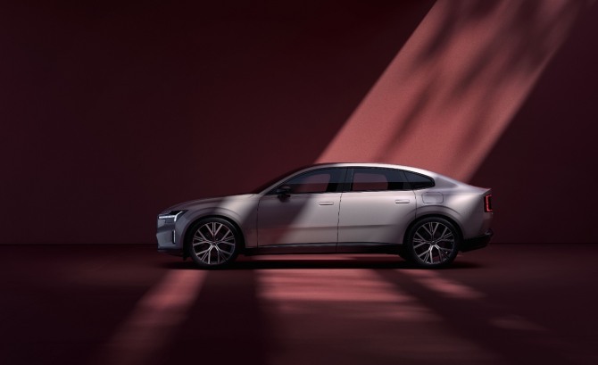 플래그십 전기 세단 '볼보 ES90'. 사진=볼보자동차코리아