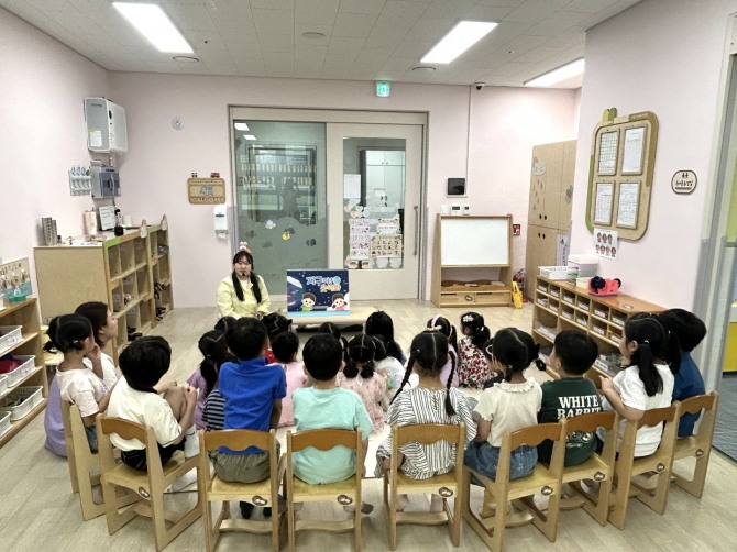 어린이 식생활 교육을 하고 있다. 자료 사진=시흥시