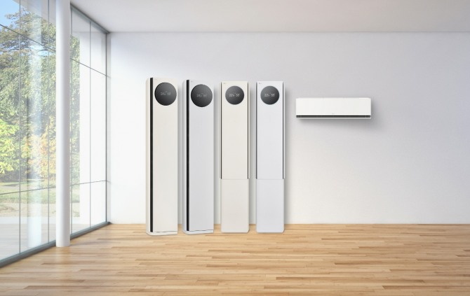 (왼쪽부터)어떠한 인테리어와도 잘 어울리는 LG 휘센 오브제컬렉션 디자인의 '타워1(9시리즈)'과 고객의 취향이나 라이프스타일에 맞게 커스터마이징할 수 있는 뷰케이스 디자인의 '뷰1프로(6시리즈)'. 사진=LG전자