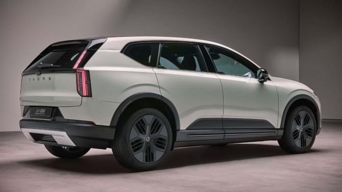 볼보 EX60 크로스 컨트리 사진=볼보자동차