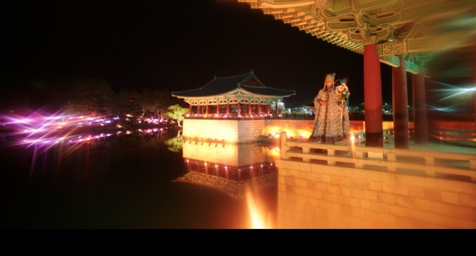 유영의 대해 스님 각본·감독의 '인간 초거대 알고리즘(A Vast  Algorijeum of Humanity)'