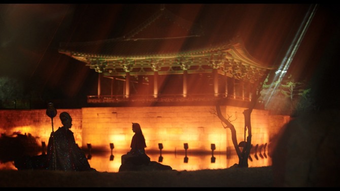 유영의 대해 스님 각본·감독의 '인간 초거대 알고리즘(A Vast  Algorijeum of Humanity)'