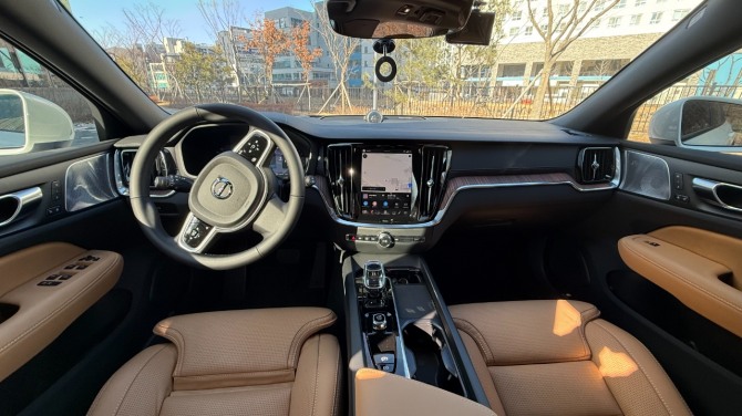 볼보 V60 크로스컨트리 울트라 사진=육동윤 글로벌이코노믹 기자