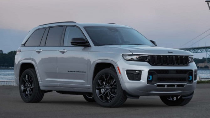 지프 그랜드체로키 4xe 사진=스텔란티스 