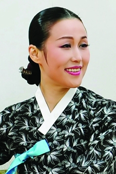 임수정(경상국립대 교수)