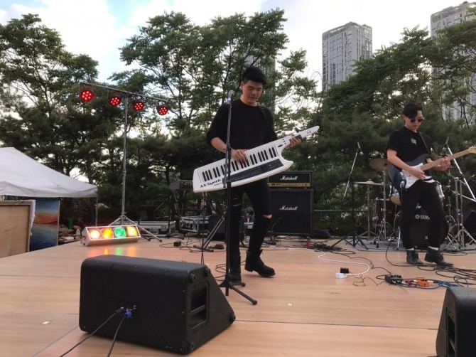 대학생 시절 슈게이징 락 밴드