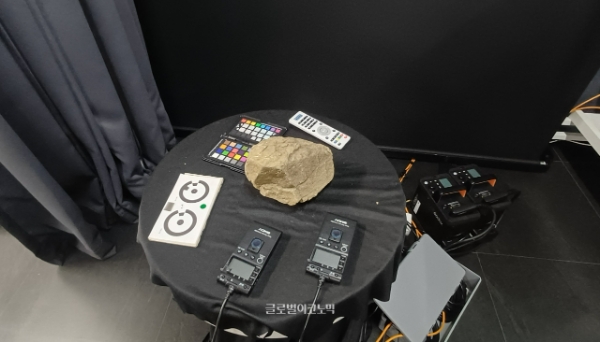 펄어비스 개발진은 정말 수상할 정도로 돌을 스캔하는 데 진심이었다. 사진=이원용 기자