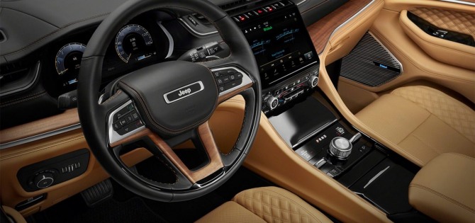 지프 그랜드 체로키 L 인테리어 사진=지프