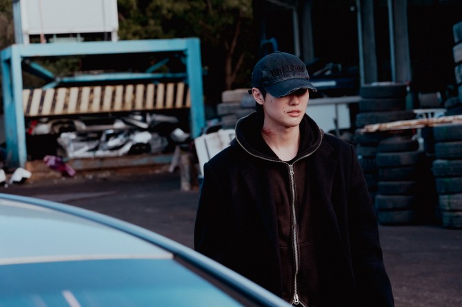 박세영 감독의 '슬라이드 스트럼 뮤트'