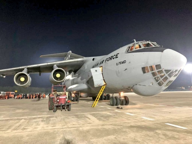 인도 공군(IAF)이 운용 중인 일류신(Il)-76 전략 수송기. 인도는 이번 60대 규모의 중형수송기 도입을 통해 일류신-76과 안-32 등 노후화된 러시아·소련제 수송기 체계를 서방제 첨단 기체로 완전히 교체할 계획이다. 사진=인도 공군