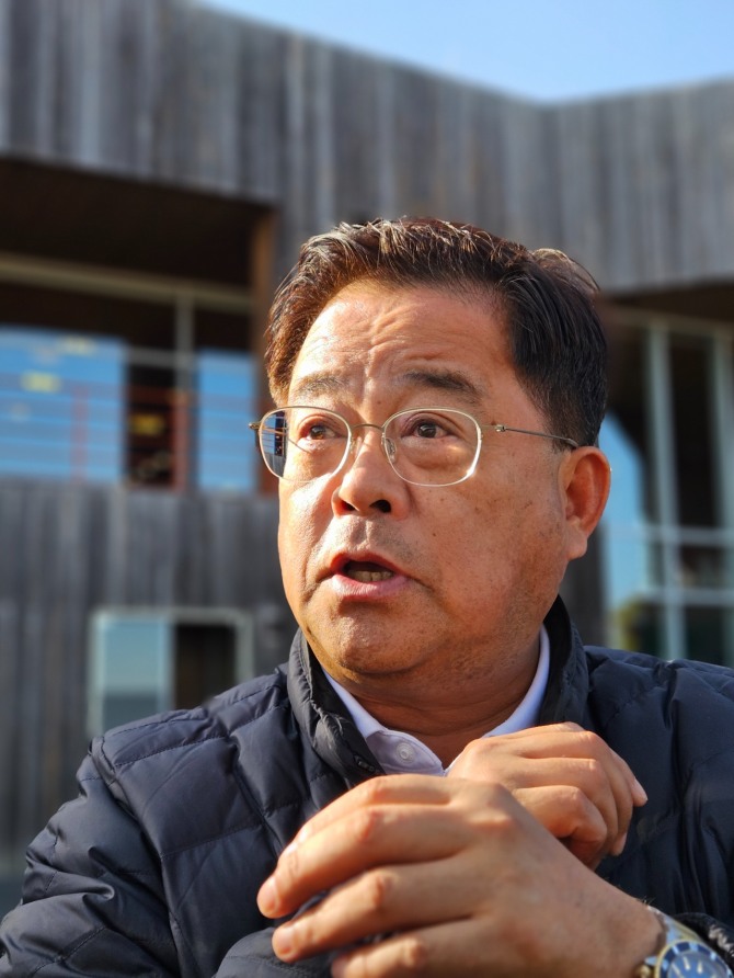 변화만이 골프장 살길이라는 이재학 대표이사. 사진=글로벌이코노믹