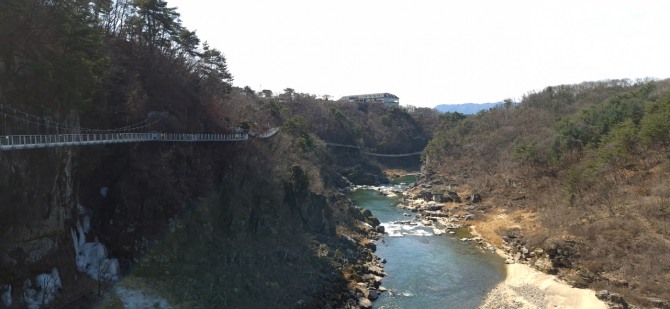 한탄강 주상절리길 트레킹 / 백승훈 시인