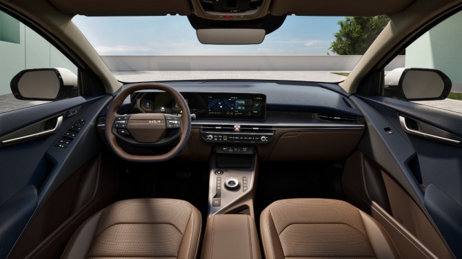 2세대 부분변경 모델 니로 인테리어 사진=기아