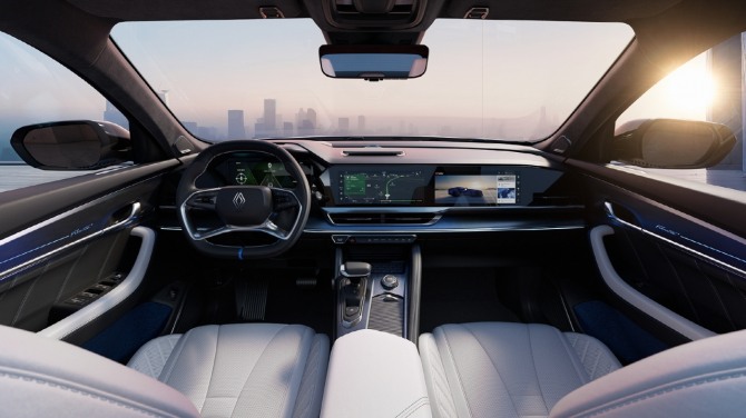 르노 성수에 전시된 르노 필랑트(Renault FILANTE) 실내 인테리어. 사진=르노코리아