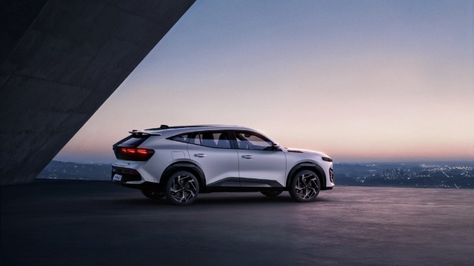 르노 성수에 전시된 르노 필랑트(Renault FILANTE). 사진=르노코리아