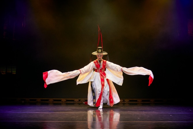 화랭이 춤(唱夫舞, 출연 유재성)