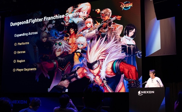 '던전 앤 파이터' IP 활성화를 위한 전략을 발표하는 이정헌 대표. 사진=넥슨
