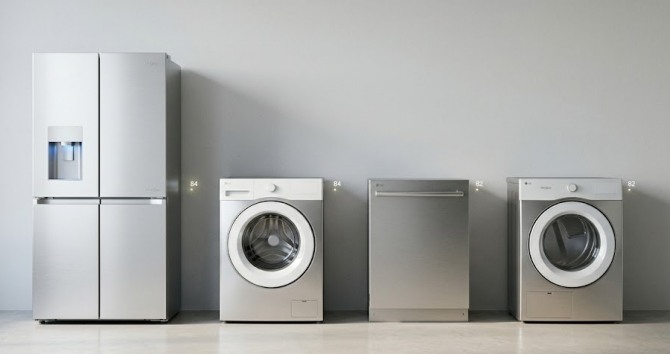 새로운 냉장고를 살 때 소비자가 가장 먼저 고려하는 것은 무엇일까. 화려한 디자인과 브랜드 이름값도 중요하지만, 결국 '얼마나 오래, 고장 없이 쓸 수 있는가'라는 본질적인 질문에 답하는 브랜드가 최후의 승자가 된다. 이미지=제미나이3