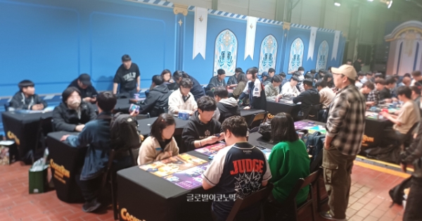 월드 챔피언십 경기장 옆에 설치된 오프라인 강습회 현장의 모습. 사진=이원용 기자