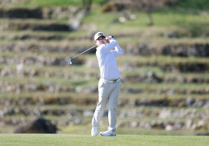 첫 버디를 골라낸 김학형. 사진=KPGA