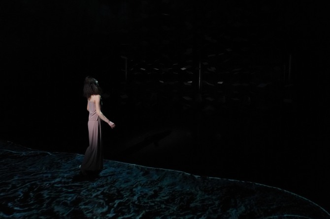 정경화 안무·연출의 '고래왈츠'