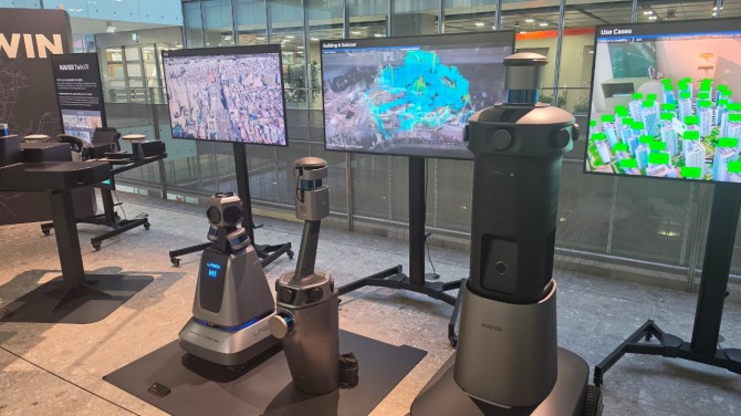 네이버에서 개발한 매핑 기계들 모습. 사진=글로벌이코노믹 이재현 기자