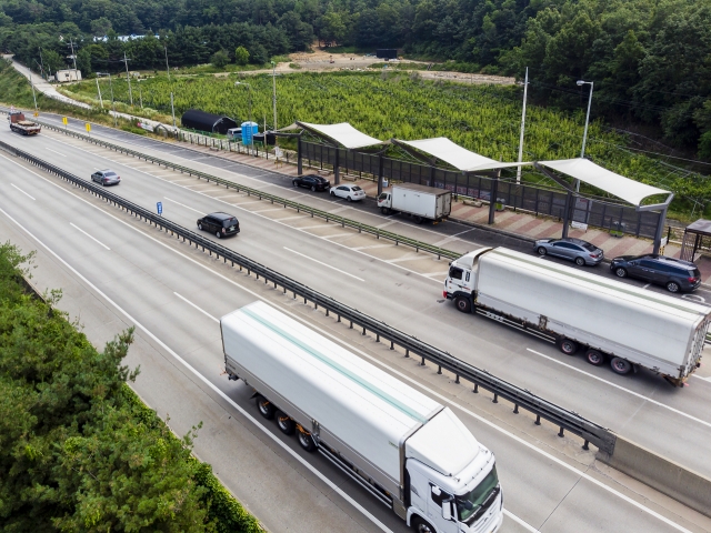 한국도로공사는 고속도로 교통사고 사망 원인 1위인 졸음·주시태만 운전에 대비하기 위해 빅데이터 기반의 졸음위험도 지표인 졸음지수(DDI)를 개발했다. 사진은 중부내륙고속도로의 가남 졸음쉼터. 사진=한국도로공사