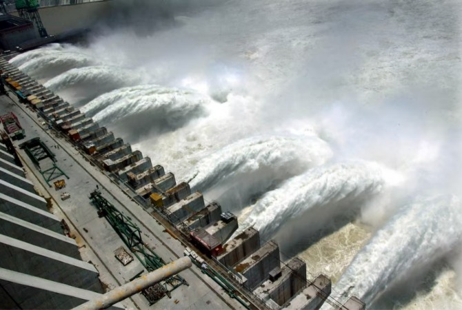 ‘잊힌 전기의 거인’ 수력의 부활… AI·에너지 안보의 핵심 보루로 부상