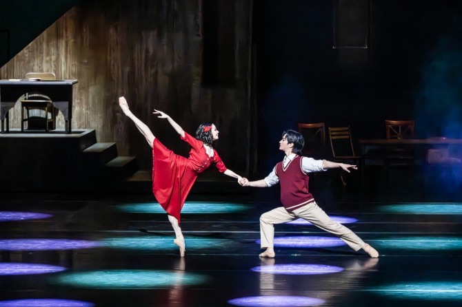 지우영 안무·연출·대본의 '안네 프랑크'(2026)