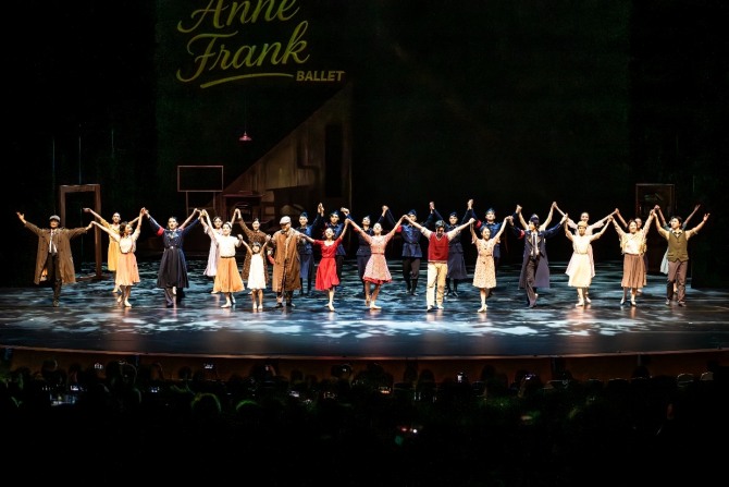 지우영 안무·연출·대본의 '안네 프랑크'(2026)