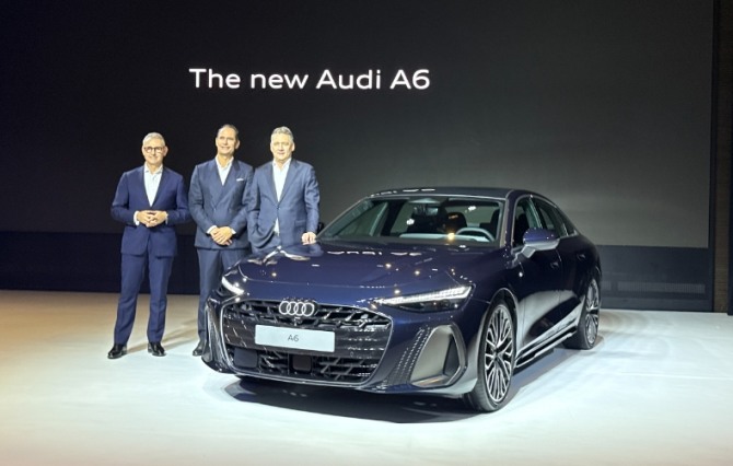 아우디 A6 출시 현장, 스티브 클로티 아우디 코리아 사장, 마르코 슈베르트 아우디 AG 이사회 멤버, 세일즈·마케팅 총괄, 게르놋 될너 아우디 AG 이사회 의장, 회장. 사진=육동윤 글로벌이코노믹 기자