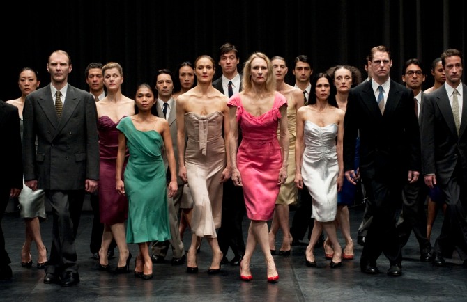 빔 벤더스 감독의 '피나'