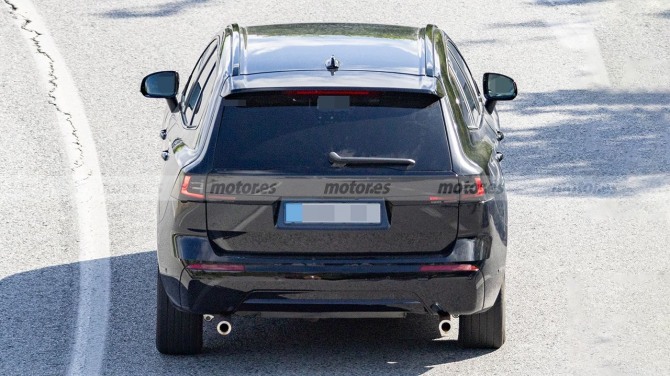 볼보 'XC60 3차 페이스리프트' 테스트카 (사진=motor.es)