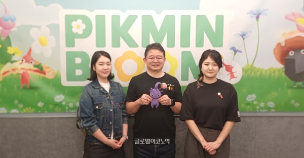 나이언틱이 서울 여의도에서 5월 23일 이용자 참여형 오프라인 행사 '피크민 블룸 저니 서울 2026'를 개최했다. 이날 한국을 찾은 나이언틱 재팬 임직원들이 취재진과 그룹 인터뷰를 가졌다. 왼쪽부터 나이언틱 재팬의 홍재희 라이브 이벤트 마케팅 매니저, 야마자키 토모 대표, 스다 히유키 게임 디자이너. 사진=이원용 기자