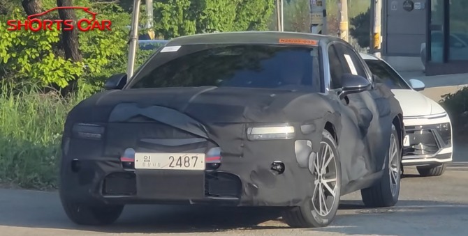 제네시스 'G90 페이스리프트' (사진=숏카)